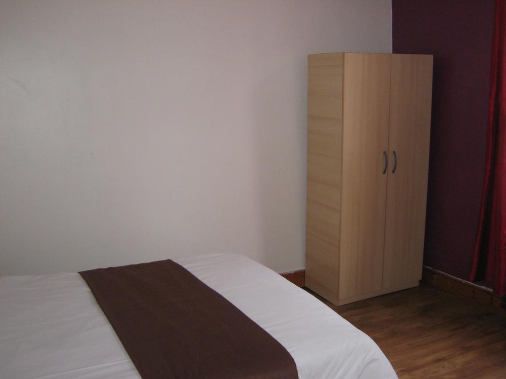 The Dream Resthouse Hotel Londra Esterno foto