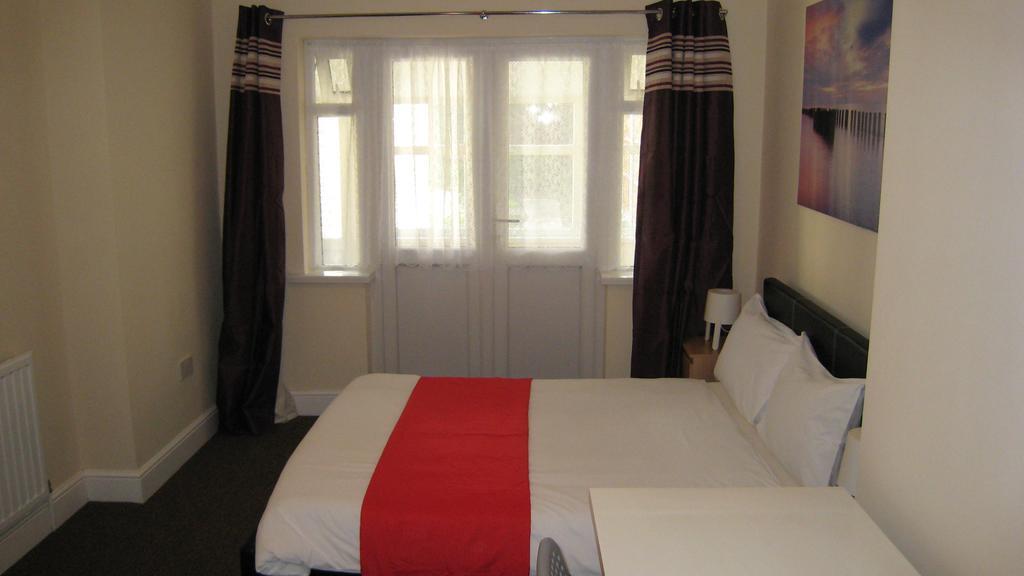The Dream Resthouse Hotel Londra Esterno foto